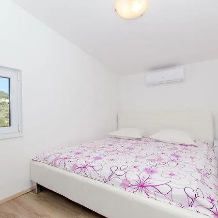 Drazen Apartment Stomorska